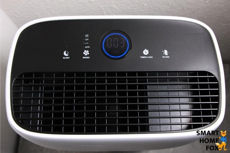 Das Touchfeld und das Display vom Medion MD 10378 Luftreinigers